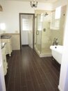 bathroom_with_lamante_flooring.jpg